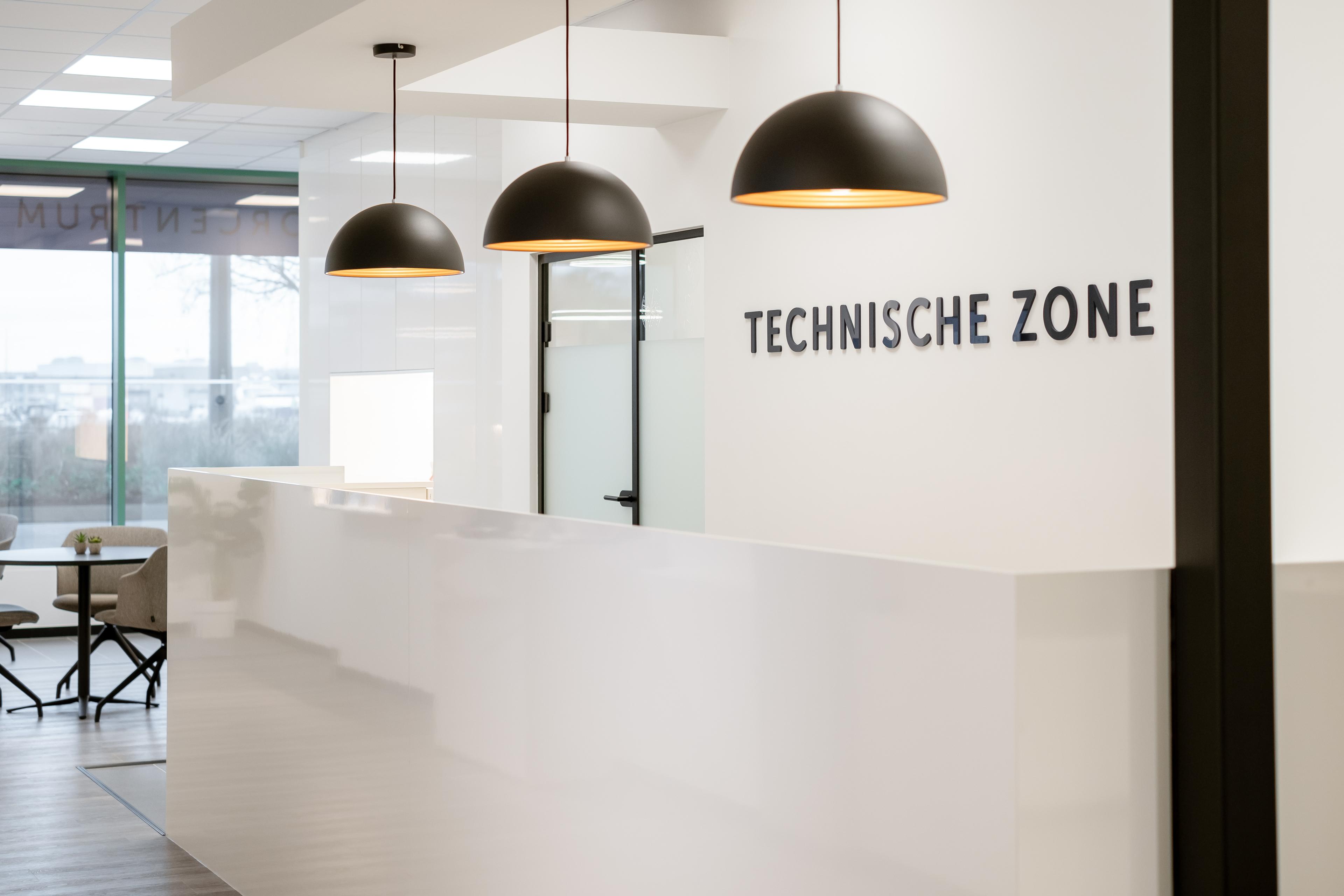 Zicht op technische zone Hoorcentrum Aerts Antwerpen (ZNA Cadix)