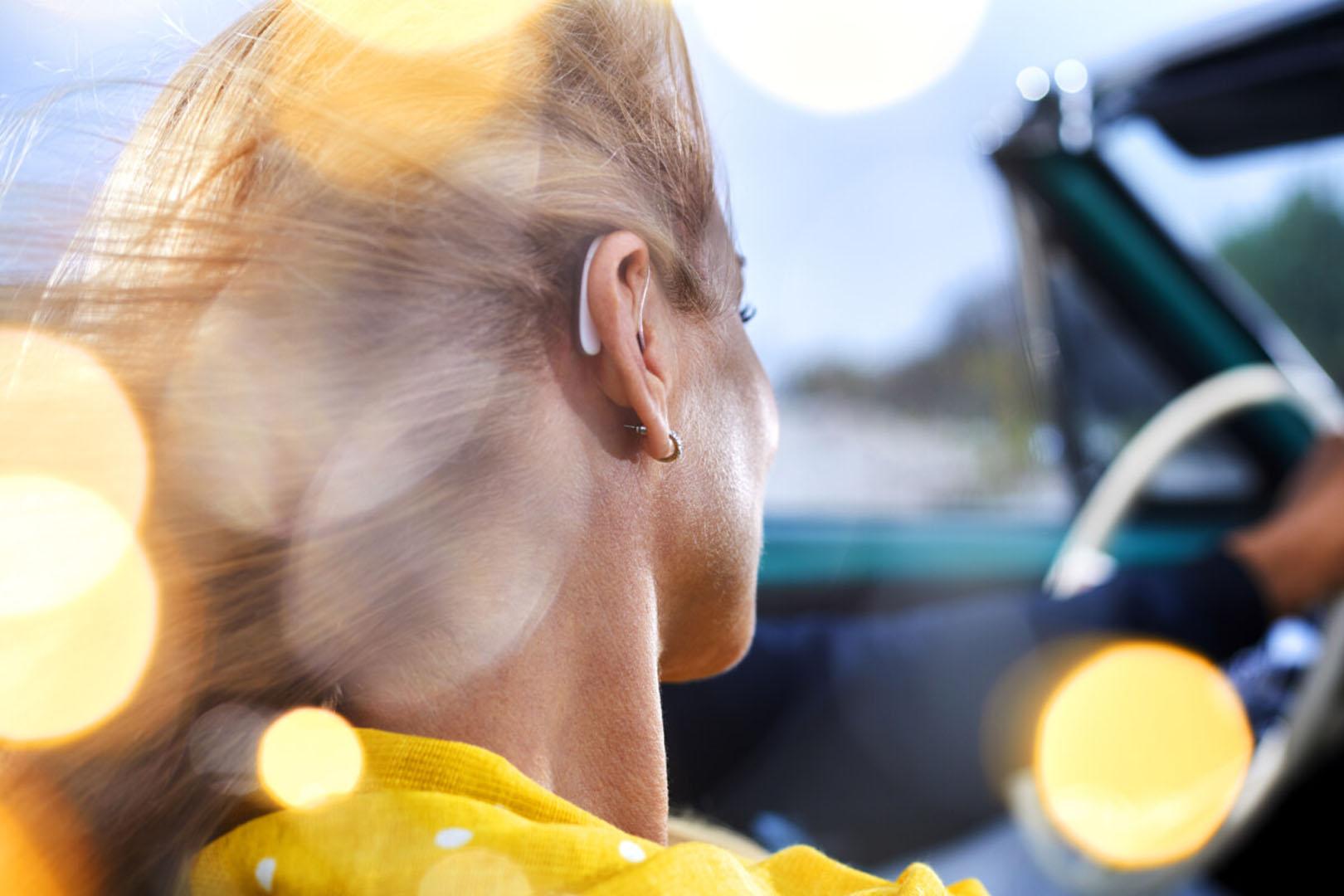 Subtiel achter het oor